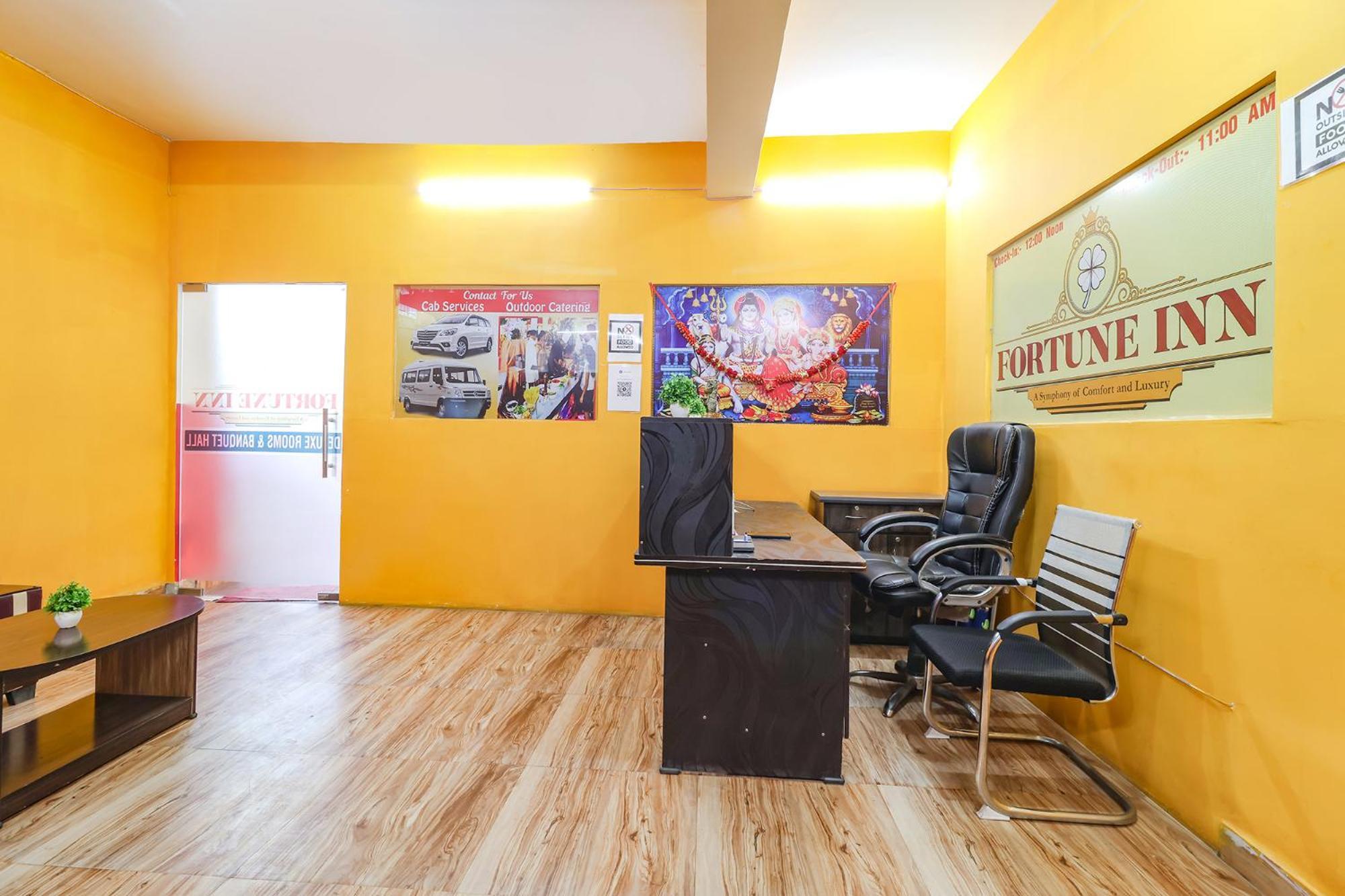 Fabexpress Swarn Fortune Inn Danapur Buitenkant foto